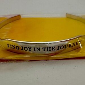Origami Owl Cuff Bracelet Silvertone Fashion Bracelet Find Joy in the Journey